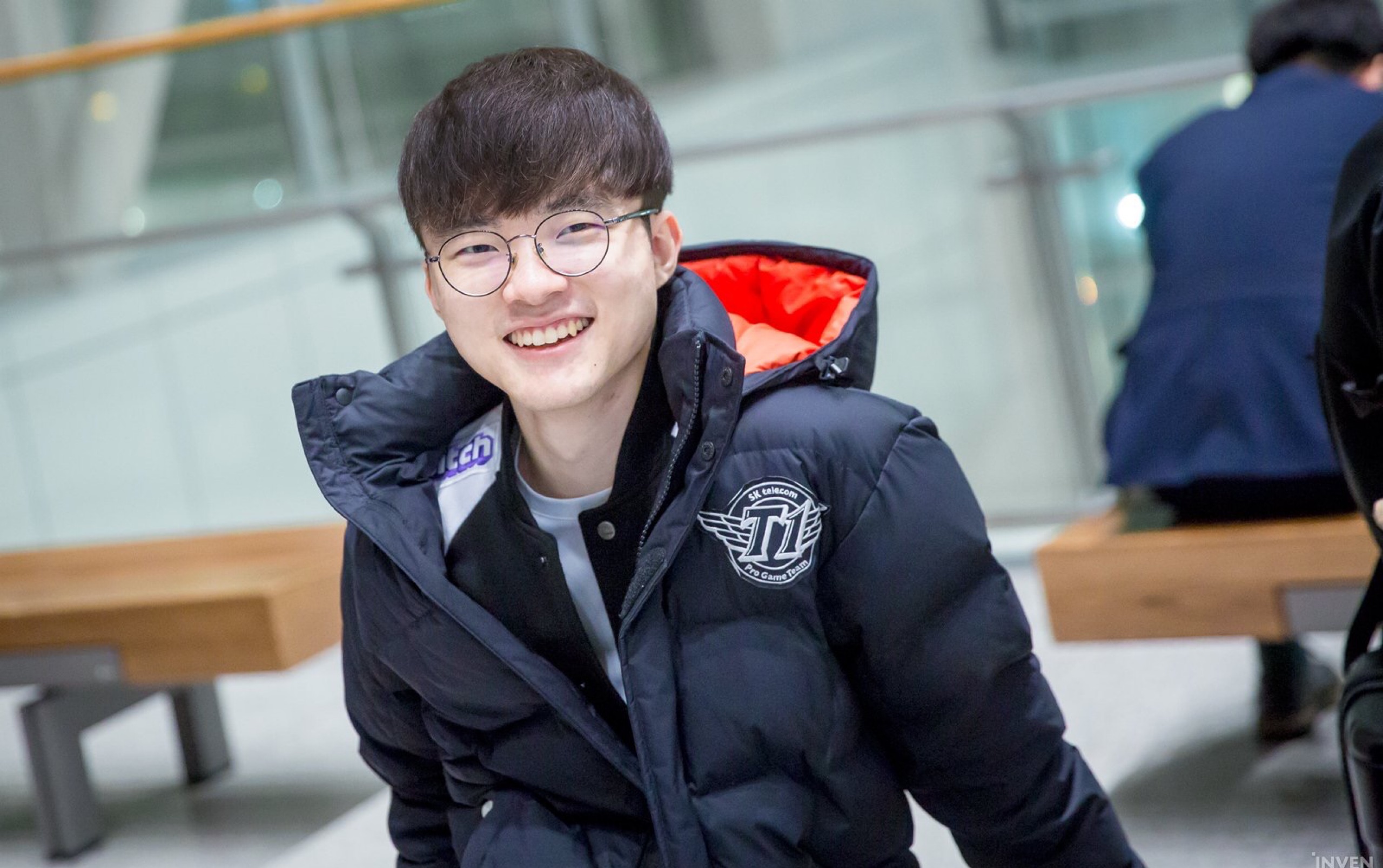 UZI会在S12复出吗？PDD直播放话UZI或许无敌，有可能复出